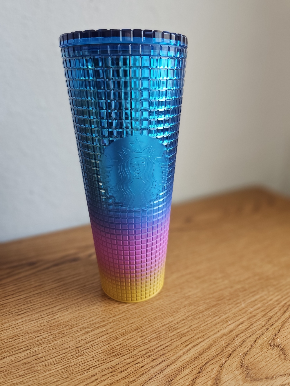 NEW Starbucks Ombre Studded Tumbler 24 Oz Travel Cup *No Straw*